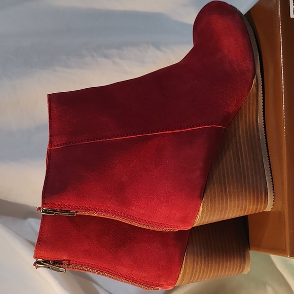 New Diba.True Red suede wedge Bootie - Picture 1 of 8